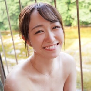 [FC2-PPV-2200182]＃72わかな　人生最高の温泉旅行。露天風呂と部屋で性欲底なしの無限セックス【個人撮影】【はめ撮り】【高画質】に出ているAV女優名は？