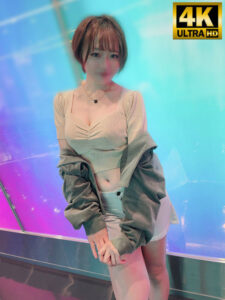 [FC2-PPV-2462184]170㎝！長身ドすけべインフルエンサー☆まんこを生ちんで突き上げるとありえない量の潮が吹き出した【4K特典あり】に出ているAV女優名は？