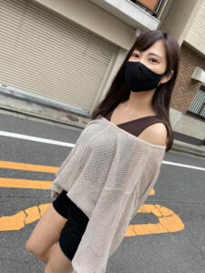 [FC2-PPV-2498415]【インスタ系美脚女子】隠れ巨乳の美**_中出し２回戦収録に出ているAV女優名は？
