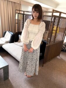 [FC2-PPV-2540635]【個撮】**活初心者の専門生_清楚風に見えて意外と男好きな隠れビッチに出ているAV女優名は？