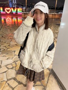 [FC2-PPV-2585117]めっかわ！ヲタ彼女：２０歳★ほろ酔い⇒絡み系エロエロ小悪魔に変身★中出し＆顔射に出ているAV女優名は？