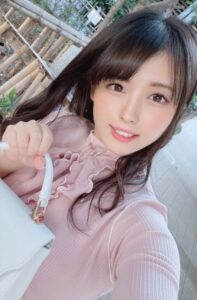 [FC2-PPV-2676858]上場企業勤務清楚系めちゃ美人受付25歳。手マンでおもちゃでヨリ目痙攣絶頂。猛烈ピストンで脳イキ酸欠ガンギマリ連続中出し♡【変態ヤリマン!!】に出ているAV女優名は？