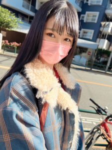 [FC2-PPV-2778767]☆剛毛PT2☆Fカップ黒髪美**（１８）☆カメラの前で無処理の割れ目を赤面くぱぁ⇒ちんちん懇願連続中出しに出ているAV女優名は？