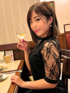[FC2-PPV-2794313]【大人の魅力♥】**彼氏くんｘ社会人彼女　禁断のプライベートＳＥＸ！**活じゃね！？レベルの甘々お*さんが年下ちんぽこを優しくむしゃぶり♥暴発中出しにオコしながら許してくれちゃい絶頂【個人撮影に出ているAV女優名は？