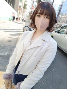 [FC2-PPV-2968022]【PT2】普段は厳しい2歳年上♀先輩☆平日不倫ハメ撮り公開☆オナニー自撮り→濃厚イチャラブセックスに出ているAV女優名は？
