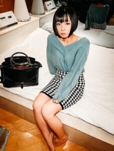 [FC2-PPV-3005160]【**】ぱっつん前髪の短髪美女とハメ撮り_照れ顔からイキ顔まで全て顔出し配信に出ているAV女優名は？
