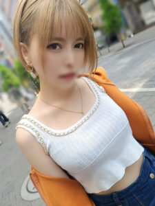 [FC2-PPV-3096028]【即シコ案件】ちょろすぎるネイリスト・かなちゃん23歳 不倫ハメ撮り トイレでフェラ抜き→興奮しすぎて黙って中出しに出ているAV女優名は？