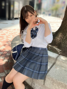 [FC2-PPV-3114608]【最強・萌えキュン】バドミントン*・ゆきちゃん18歳 むちむちボディを抱きしめながら無毛まんこに大量中出しに出ているAV女優名は？