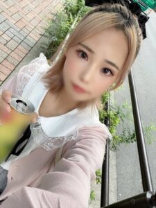 [FC2-PPV-3177502]【クソえっろ生意気】低身長巨乳ぴえんをナンパで捕獲。生意気ぴえんにお仕置きイラマ＆オモチャ責めで白目涙目wwアヘ顔生中ファック【ビッチ最高!!】に出ているAV女優名は？