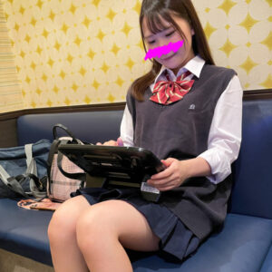 [FC2-PPV-3179755]**【個人撮影】ボカロ好きの制服美**とカラオケデート_ハメ撮りから中出しされる瞬間までガチ配信に出ているAV女優名は？