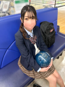 [FC2-PPV-3231126]【個撮・中出し】地下ア●ドル あみなちゃん18歳「えち杉ハメデート」ぬるぬるまんこに生挿入 中出し＆顔射に出ているAV女優名は？