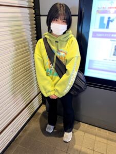 [FC2-PPV-3274071]激レア【古着系第2弾】激レア短髪と再会※これで最後になるかも知れませんに出ているAV女優名は？