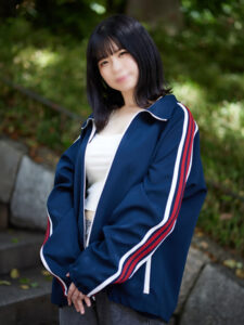[FC2-PPV-3516998]【地●アイドル・個撮中出し】Eカップ美巨乳女子大生 りん20歳 「超絶」キレイなピンクまんこにおじさんちんぽを生ピストン【膣内射精×２】に出ているAV女優名は？