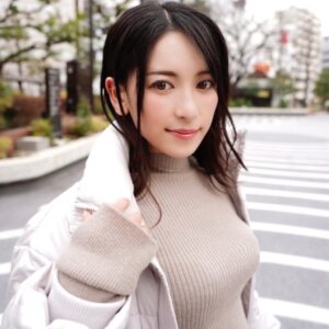 [FC2-PPV-3582556]女優級の美人の元カノ。Gカップで美尻。中出しと顔射ゴックンの2セックス。に出ているAV女優名は？