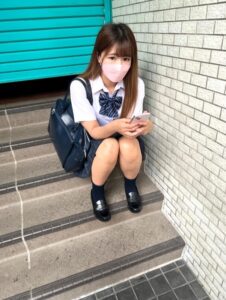 [FC2-PPV-3661086]【個人撮影】ギャル_下品な音を響かせてセルフイラマするドMビッチに出ているAV女優名は？