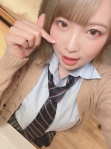 [FC2-PPV-3685674]顔出し【個人撮影】デカ尻金髪ギャルセフレとのハメ撮り映像大公開に出ているAV女優名は？