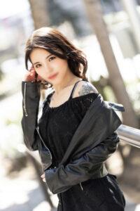 [FC2-PPV-3763565]【ゴウモンマゾアクメ♡】⾁便器願望タトゥー⼥26 歳。前から後ろからバチボコ***まくってエンドレ ス絶頂ぶっ⾶び中出しぶっかけファック!!【ホンモノリアルガチ】に出ているAV女優名は？
