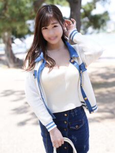 [FC2-PPV-3847110]【個撮・中出し】エロ過ぎるカラダの「美巨乳」生 ここめろ・20歳に出ているAV女優名は？