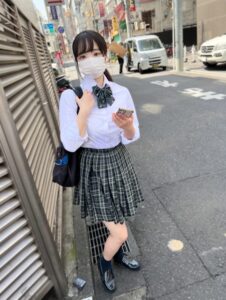 [FC2-PPV-3962584]顔出し【個人撮影】垢抜けない地味めなオマ○コちゃんとの割り切り映像_中出しされてイキ顔まで披露してます。に出ているAV女優名は？