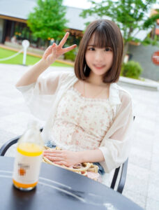 [FC2-PPV-4101292]初恋の先生にＭ調*されたキラキラ1軍美女。オナホのように扱われたい誰にも言えないこじらせ性癖、敏感すぎる身体をもてあます欲求不満な美●女の喉奥&雑魚マンコを激しく貫き連続中出しで妊娠させるに出ているAV女優名は？
