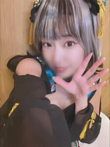 [FC2-PPV-3822403]派手髪コンカフェ嬢の高額せっくす！パイパンチャイナに射精3連発！【美沙(22)】【レビュー特典】に出ているAV女優名は？