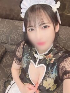 [FC2-PPV-4146932]93cmの乳と尻を持つコンカフェ嬢に2発中出し！ドエロボディのチャイナメイドに無限発射！【香代(26)】【レビュー特典】に出ているAV女優名は？