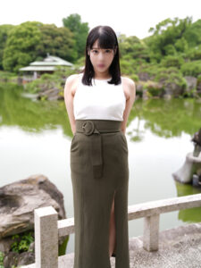 [FC2-PPV-4251528]★おちんちんガッチガチ★勃起不可避なHカップ「神乳」OL・ゆうか23歳★挿れっぱなし＆腰降りまくりの生交尾【中出し×２】に出ているAV女優名は？