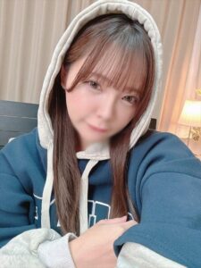 [FC2-PPV-4513005]【ミニ系めちゃかわ♥】あざとかわいいエステのお*さん 飲んでハメてNN**ちゃいましたに出ているAV女優名は？
