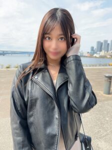 [FC2-PPV-4550238]【素人・中出し】アプリで知り合った可愛すぎるOLちゃん・みなみ２２歳★デート中にお外でフェラ抜き★ホテルで中出し＆顔射に出ているAV女優名は？