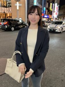 [FC2-PPV-4557919]【素人・中出し】ちんぽがとろける「ねっとり」ピンクまんこ★むっつりスケベな色白美人おねえさん・ユイに出ているAV女優名は？