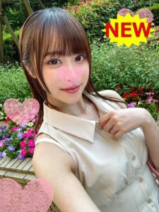 [FC2-PPV-4602434]【モテ顔レベル99】愛に飢えた新婚若妻26歳 独りぼっちの寂しさを埋めるリアルSEXで性解放。痙攣潮吹きヨガリ狂い中出しセックススペシャル!!に出ているAV女優名は？