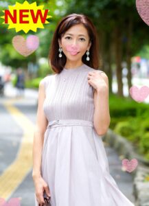[FC2-PPV-4617981]【アラフィフ奥様の夢叶えます】むっつりドスケベ熟女48歳 溢れる性欲を抑えきれず青臭い童貞ちんぽむしゃぶりつき＆エンドレス3Pファックでガチイキ中出しぶっかけスペシャル!!【長編大作!!】に出ているAV女優名は？