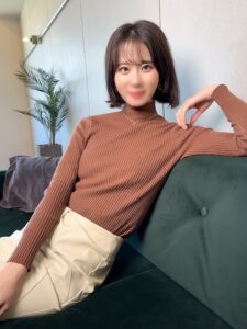[FC2-PPV-4618639]Bカップ「超びんかん」貧乳スレンダーな美人OL・２３歳⇒電マオナニーまん汁だらだらSEX⇒奥まで突いて無毛まんこに大量中出し『れなぷー』に出ているAV女優名は？