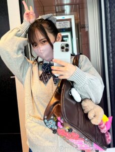 [FC2-PPV-4719386]【】塩対応な自称Sの生意気♀イかせたら大人しくなったったｗ不慣れなマ〇コにお仕置きピストンで悶絶・痙攣・イきまくり！中出しに涙声で呆然に出ているAV女優名は？