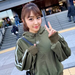 [FC2-PPV-4750384]【恵体コミュ障ドМ】激レア変態ビッチ 潮吹きヨダレ垂れ流し昇天逝きかけ卍パコ地獄変に出ているAV女優名は？